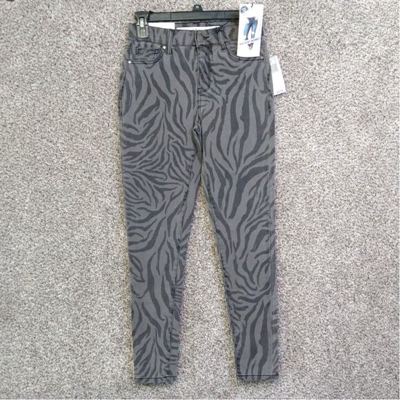 NWT Tinseltown Juniors Mid Rise Skinny Sz 1 Gray Zebra Jeans - Picture 1 of 12